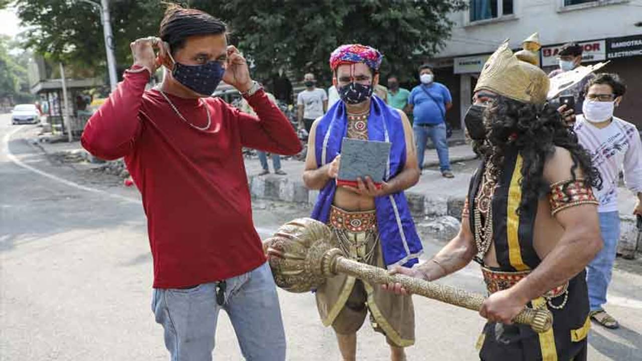 এখনও মাস্ক পরেন না ৫০ শতাংশ মানুষ, সচেতনতাকে গোল্লায় পাঠিয়ে অন্যকেও বিপদে ফেলছেন আপনি!