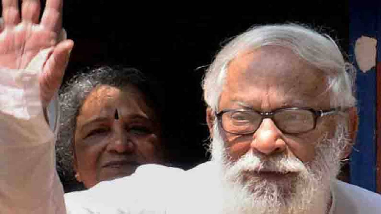 বুদ্ধবাবুর পরই ফের হাসপাতালে ভর্তি হলেন স্ত্রী মীরা ভট্টাচার্য