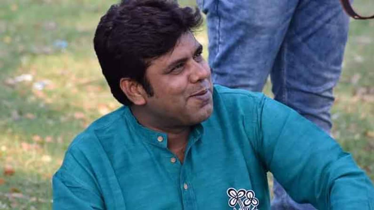 তৃণমূলের অনাস্থা আনার আগেই মুর্শিদাবাদ জেলা পরিষদের সভাধিপতির ইস্তফা