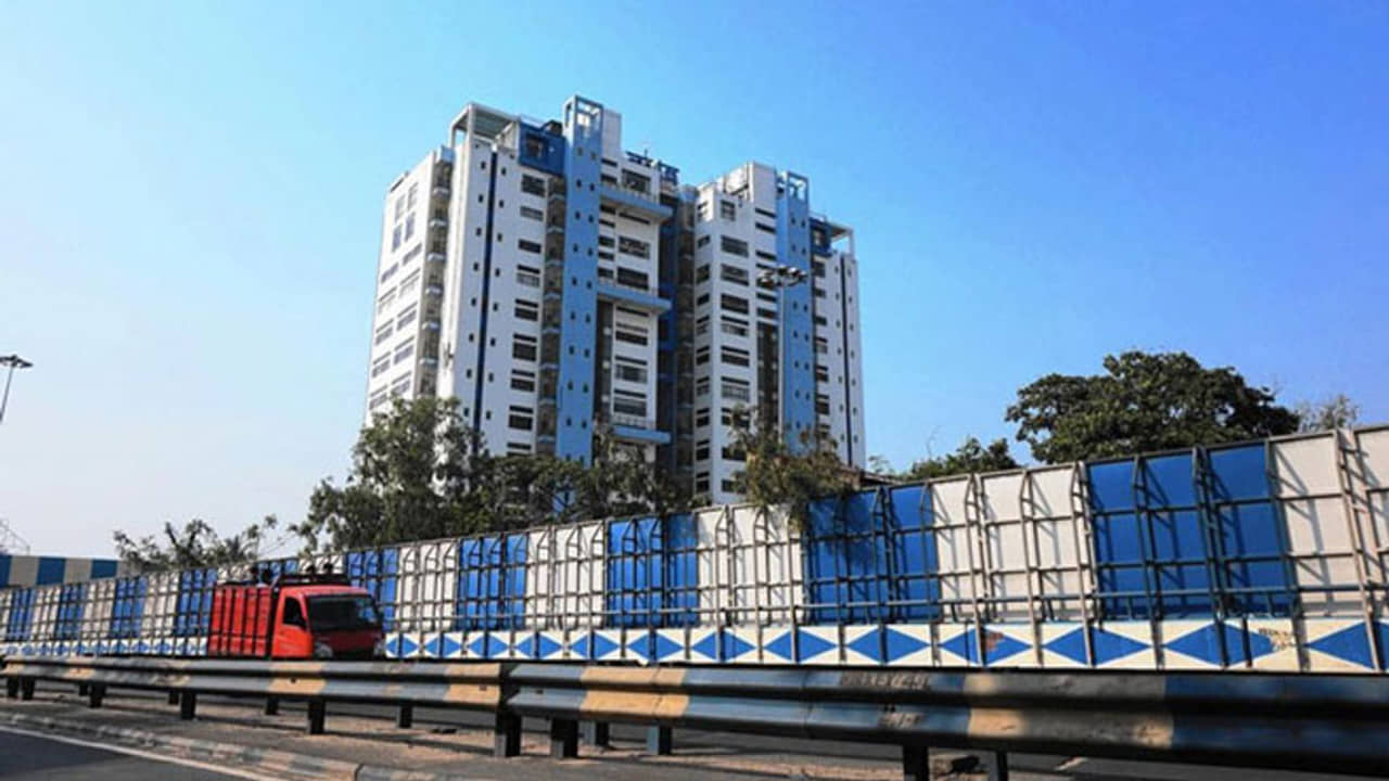 ফের ষষ্ঠ বেতন কমিশনের মেয়াদ বাড়াল নবান্ন, কী কী সুবিধা পেতে পারেন সরকারি কর্মীরা?