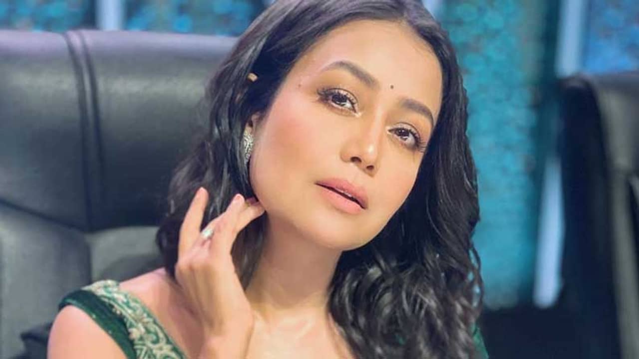 ‘ইন্ডিয়ান আইডল ১২’র মঞ্চে আর দেখা যাবে না নেহা কক্করকে?