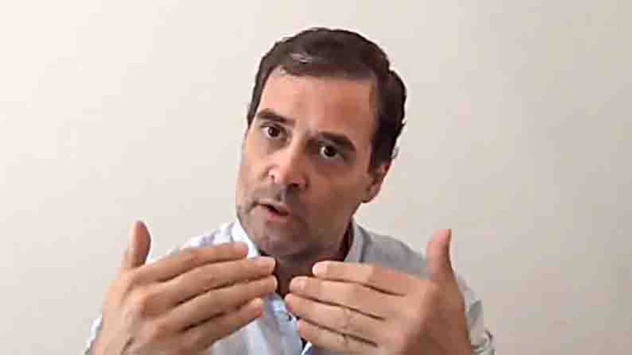 মন্ত্রীর সংখ্যাই বেড়েছে, ভ্যাকসিনের নয়, ফের কেন্দ্রকে খোঁচা রাহুলের