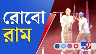 নো মাস্ক কালচার রেল স্টেশনে!