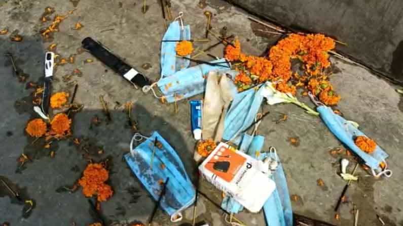 'এ শ্মশানে করোনা-দেহ পুড়েছে, স্যানিটাইজ না করা হলে আমরা মরা পোড়াব না' 'এ শ্মশানে করোনা-দেহ পুড়েছে, স্যানিটাইজ না করা হলে আমরা মরা পোড়াব না'