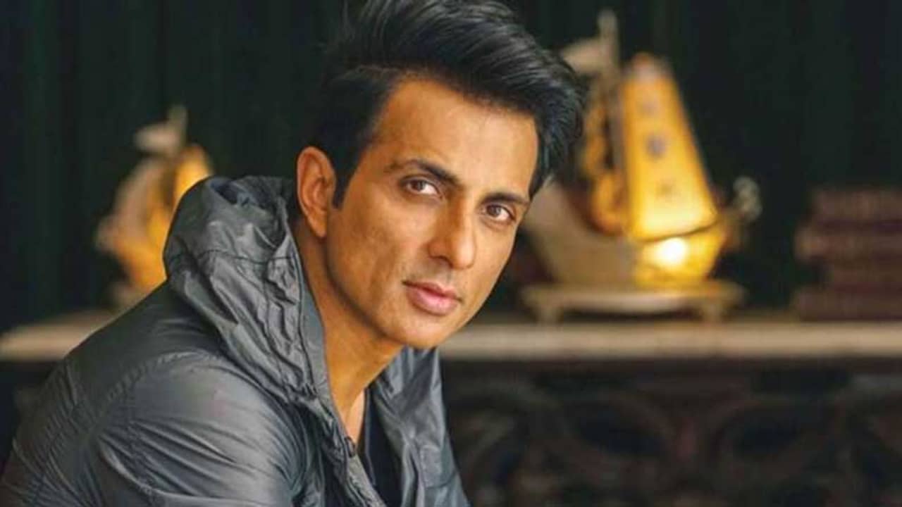 এক সময়ে বাতিল হয়েছিলেন, আজ সোনুর ছবি প্রকাশ পেল সেই ম্যাগাজিনেই
