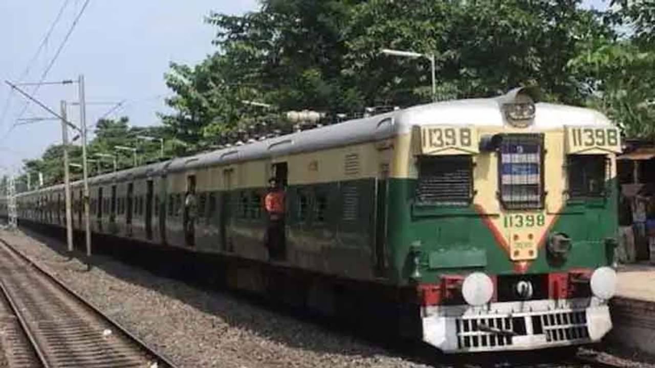 Special Train: সোমবার থেকেই বাড়ছে স্টাফ স্পেশাল, শিয়ালদহ-হাওড়া মিলিয়ে ১৫০টি অতিরিক্ত ট্রেন