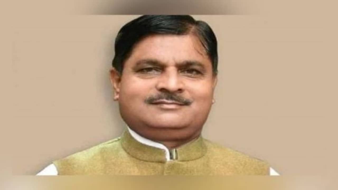 করোনা কেড়ে নিল যোগীরাজ্যের আরও এক মন্ত্রীকে, প্রয়াত বিজেপি নেতা বিজয় কাশ্যপ