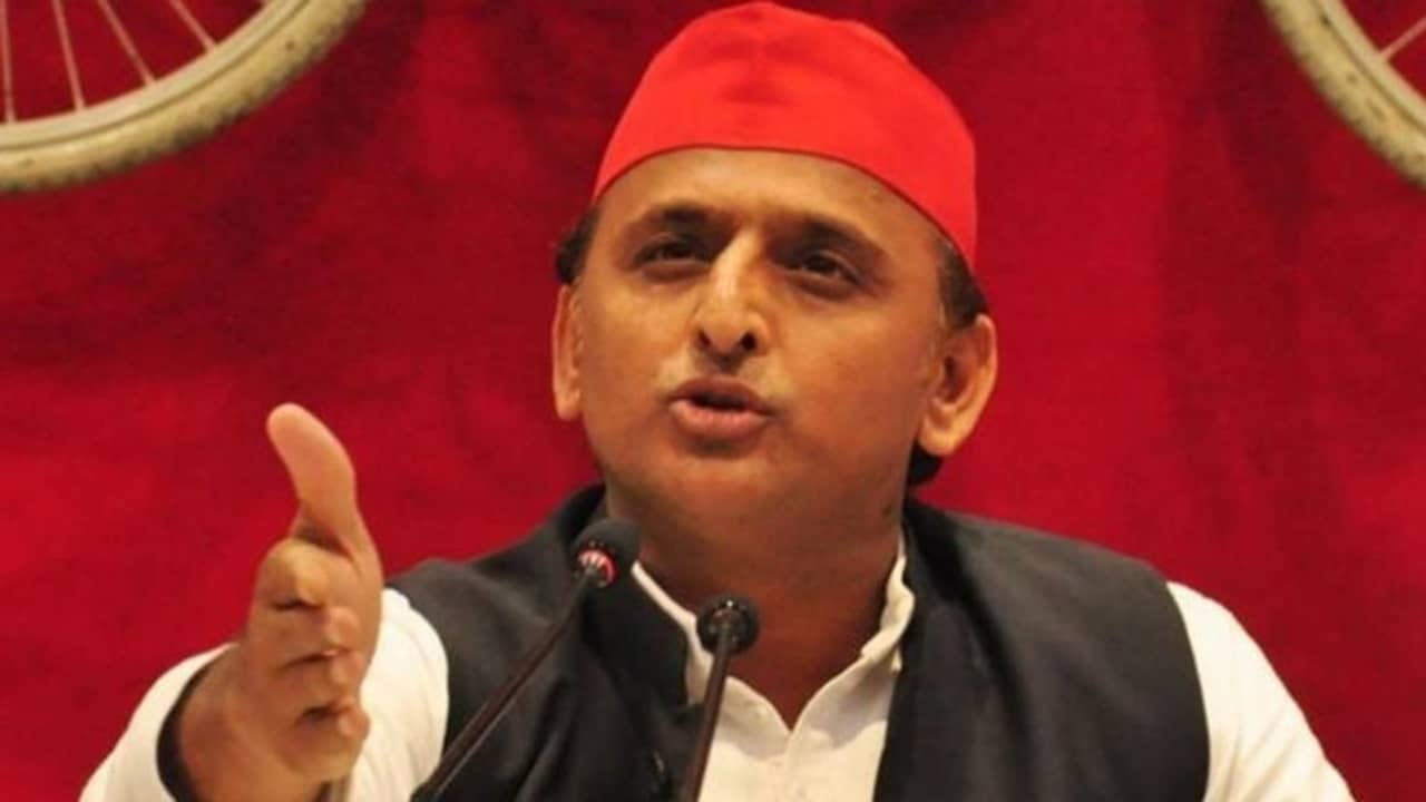 গণতন্ত্রকে উপহাসে পরিণত করেছে বিজেপি, ভোটার অপহরণের অভিযোগ অখিলেশের