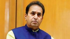 ফাঁস ৬৫ পাতার গোপন নথি, প্রাক্তন স্বরাষ্ট্রমন্ত্রীর বিরুদ্ধে তদন্তে নিজেদের অফিসারকেই গ্রেফতার করল সিবিআই! ফাঁস ৬৫ পাতার গোপন নথি, প্রাক্তন স্বরাষ্ট্রমন্ত্রীর বিরুদ্ধে তদন্তে নিজেদের অফিসারকেই গ্রেফতার করল সিবিআই!