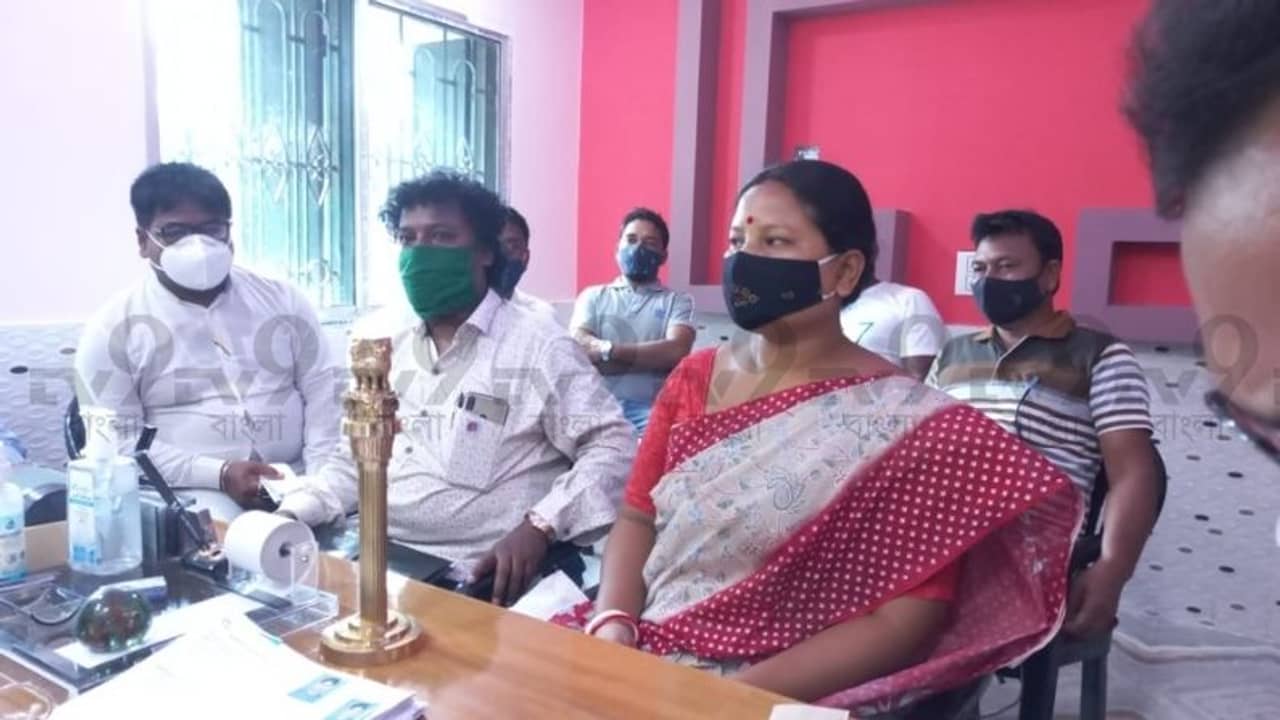 কথা দিয়ে কথা রাখেনি, রায়গঞ্জে ভাঙন পদ্মে, ঘর ভরল ঘাসফুলের