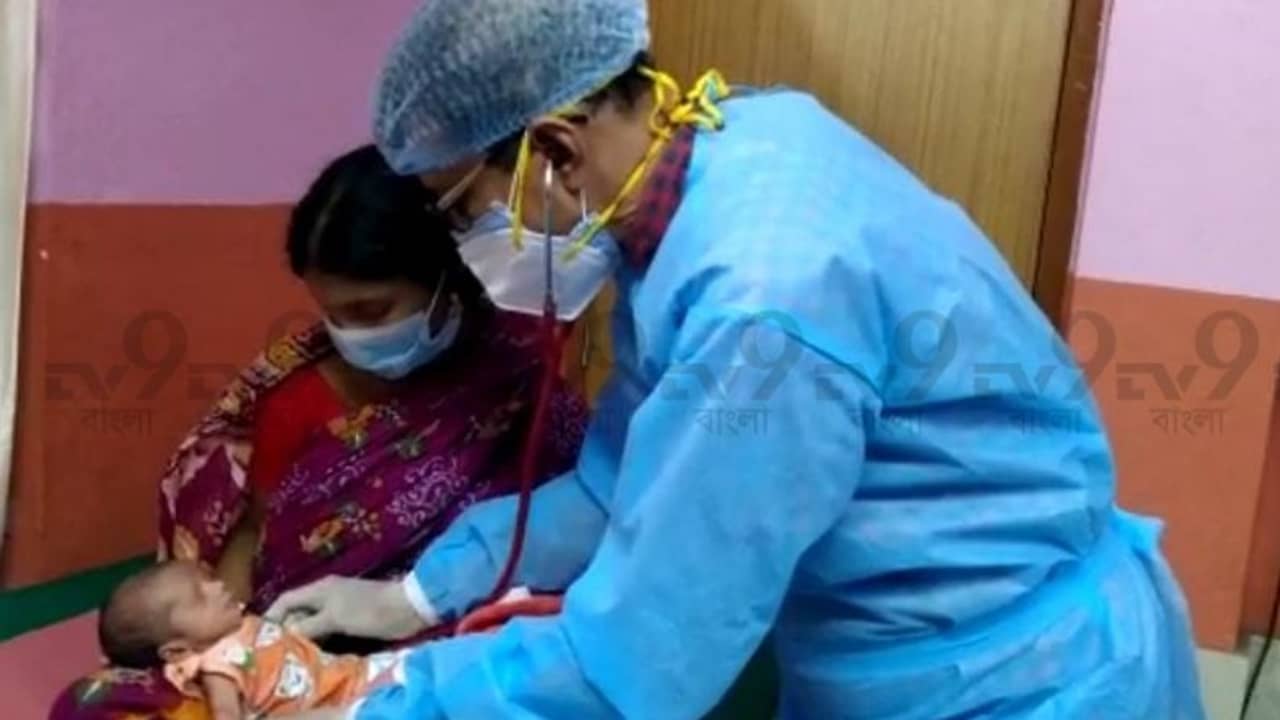 জন্মেই মারণ করোনার শিকার! ৬দিনেই সুস্থ হয়ে মায়ের কোলে ফিরল একরত্তি