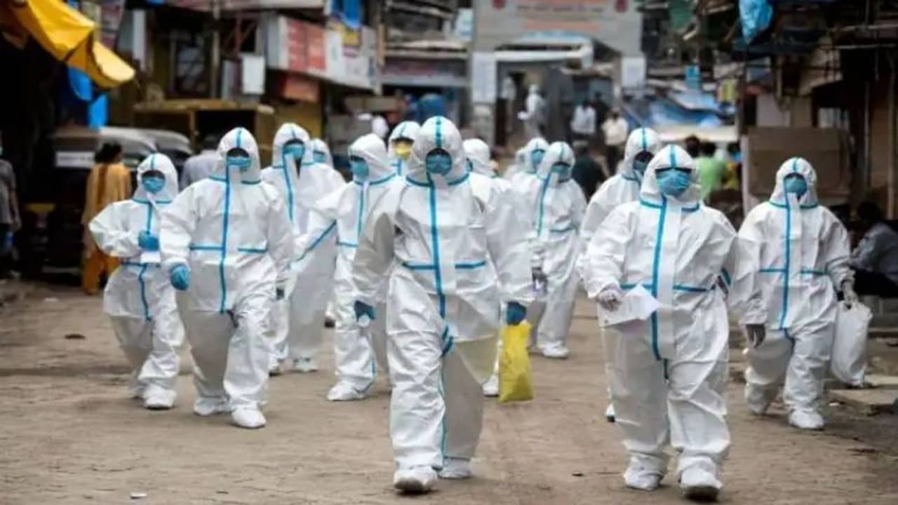 তৃতীয় ঢেউ মারাত্মক হতে পারে, কমবয়সীদের দ্রুত টিকা দিতে হবে: SBI