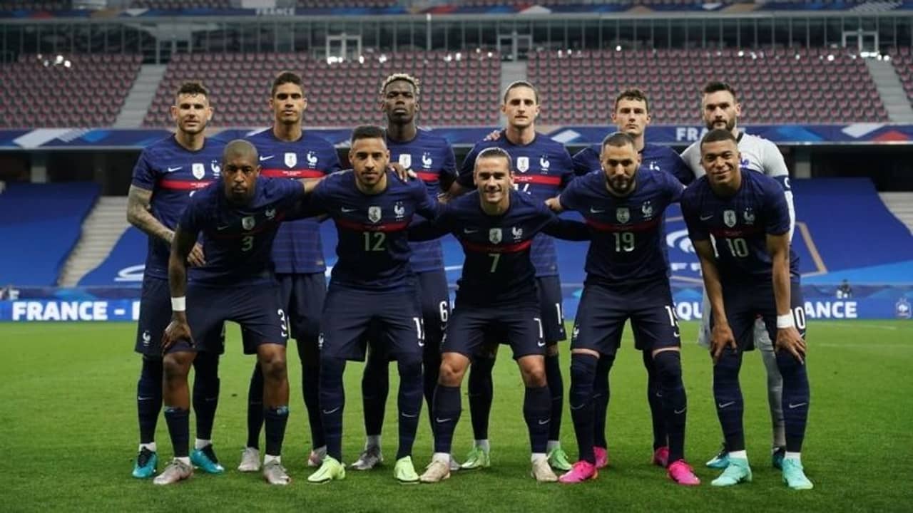 বেঞ্জেমার পেনাল্টি মিসেও ছন্দে এমবাপেরা