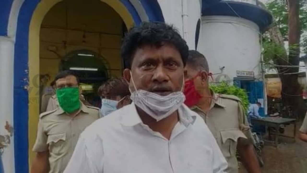 ভোট পরবর্তী সন্ত্রাস ছড়ানোর অভিযোগে গ্রেফতার বিজেপি নেতা খোকন সেন