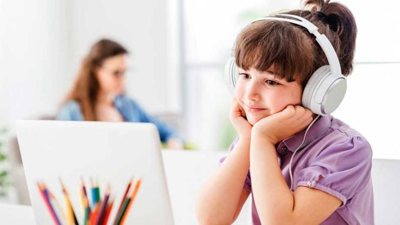 ক্লাস ফ্রম হোমে শিশুদের কীভাবে দেবেন ফ্যাশনের পাঠ?