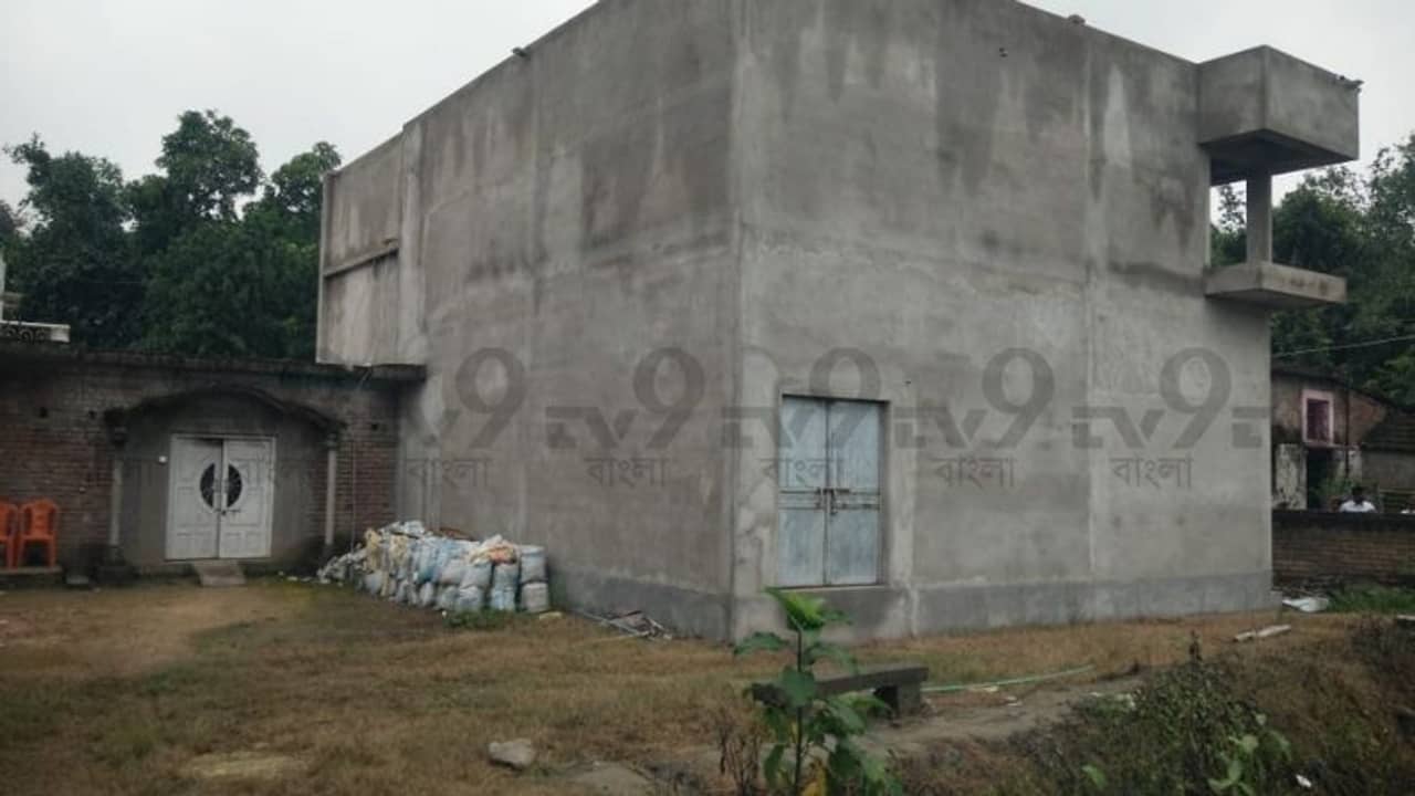 Malda Murder: শেষ মুহূর্তে ছেলের হাত থেকে বাঁচতে চেয়েছিলেন আসিফের মা-বাবা? নয়া তথ্য পোস্টমর্টেমে