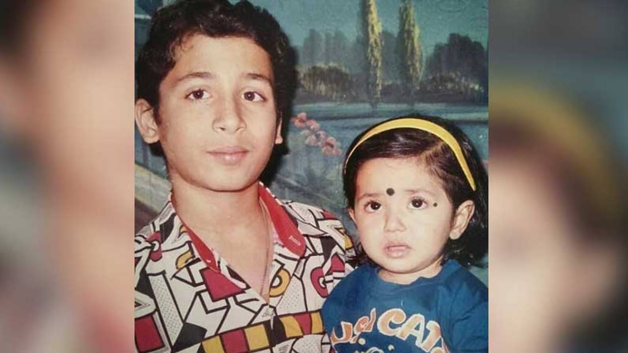 দুই খুদের মধ্যে একজন অভিনয় করেন, কে বলুন তো?