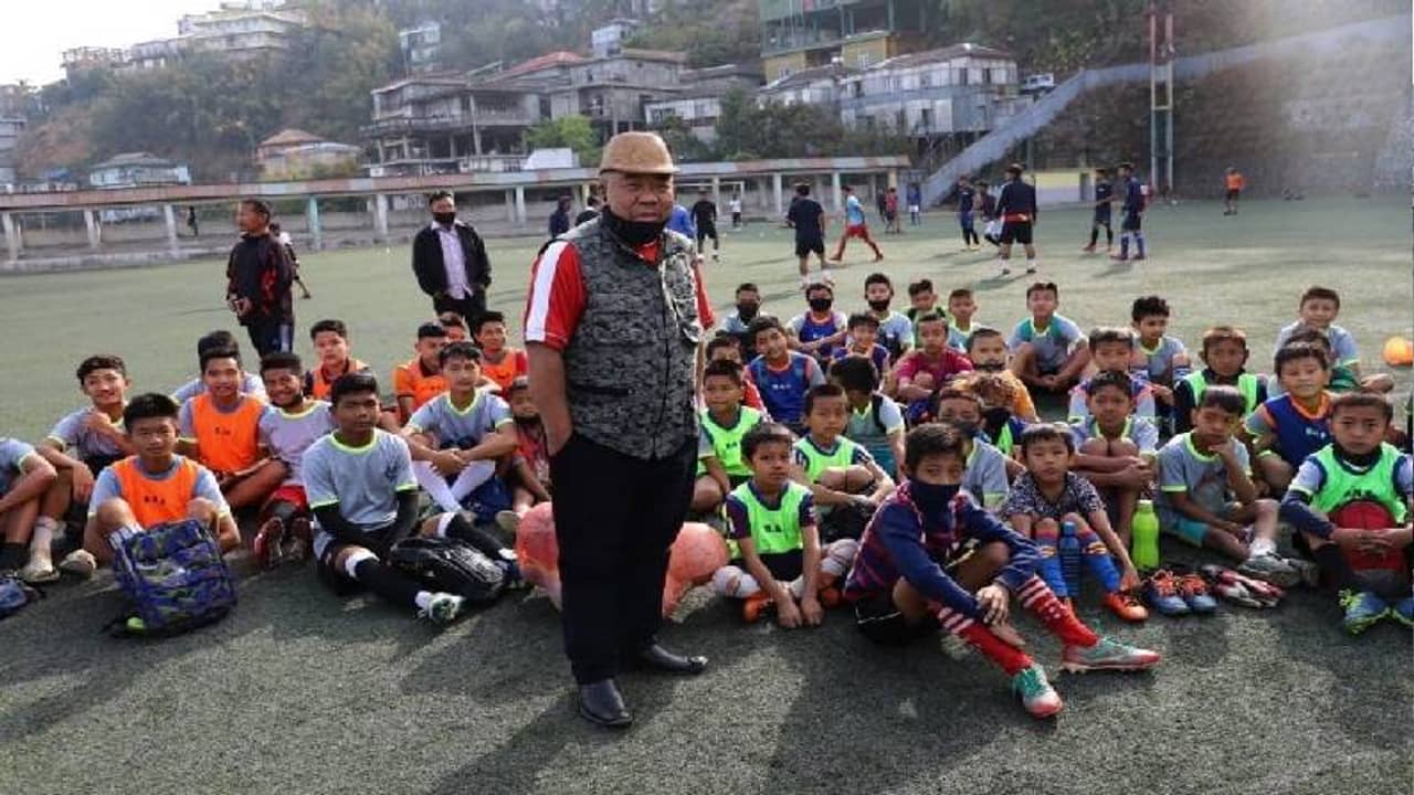 বেশি সন্তান থাকলে পাওয়া যাবে ১ লক্ষ টাকা! আজব ঘোষণা মন্ত্রীর