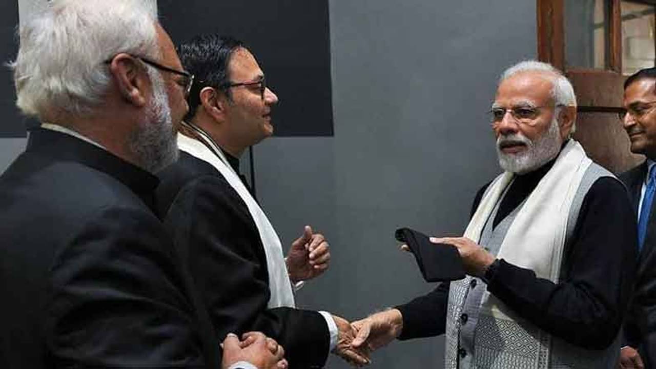 লালকেল্লায় থাকা নেতাজির টুপির খোঁজ মিলছে না, বসু পরিবারের অভিযোগ নস্যাৎ কেন্দ্রের