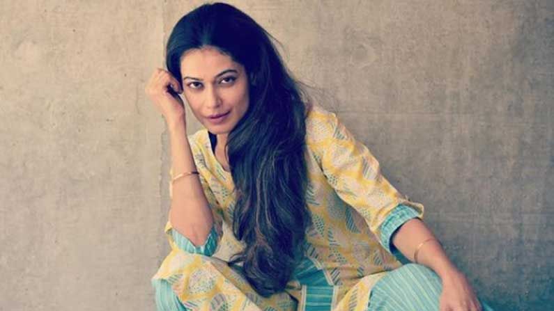 Payal Rohatgi: প্রতিবেশীকে হুমকি দেওয়ার অভিযোগ, গ্রেফতার পায়েল রোহাতগি