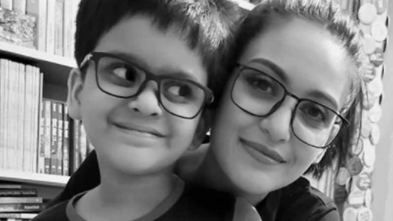 লকডাউনে ছেলেকে কীভাবে সামলাচ্ছেন? শেয়ার করলেন প্রিয়াঙ্কা