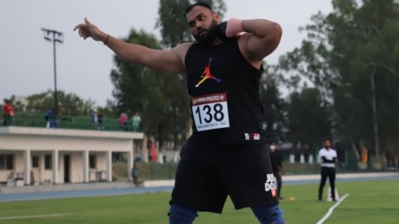 এশিয়ান রেকর্ড ভেঙে অলিম্পিকের টিকিট তেজিন্দরের