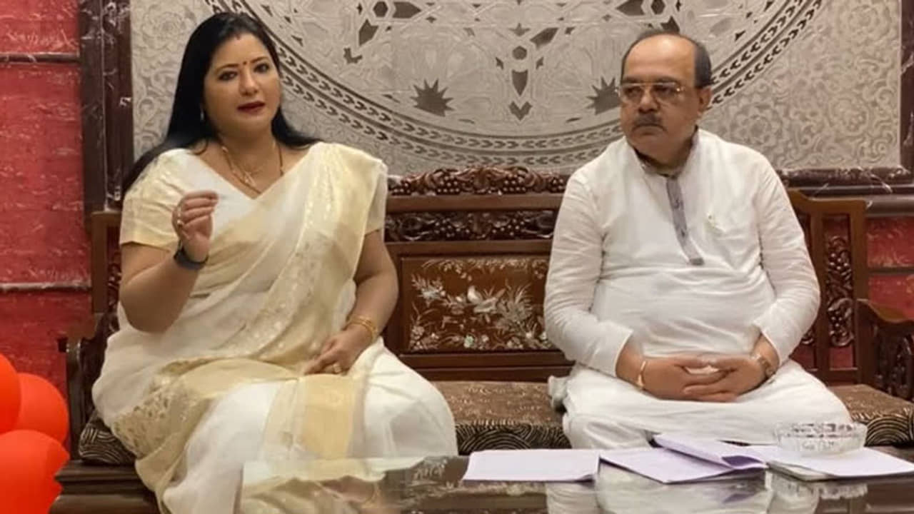 সাত দিনের মধ্যে ছাড়তে হবে গোলাপার্কের ফ্ল্যাট, শোভনকে নোটিস দিলেন রত্নার ভাই