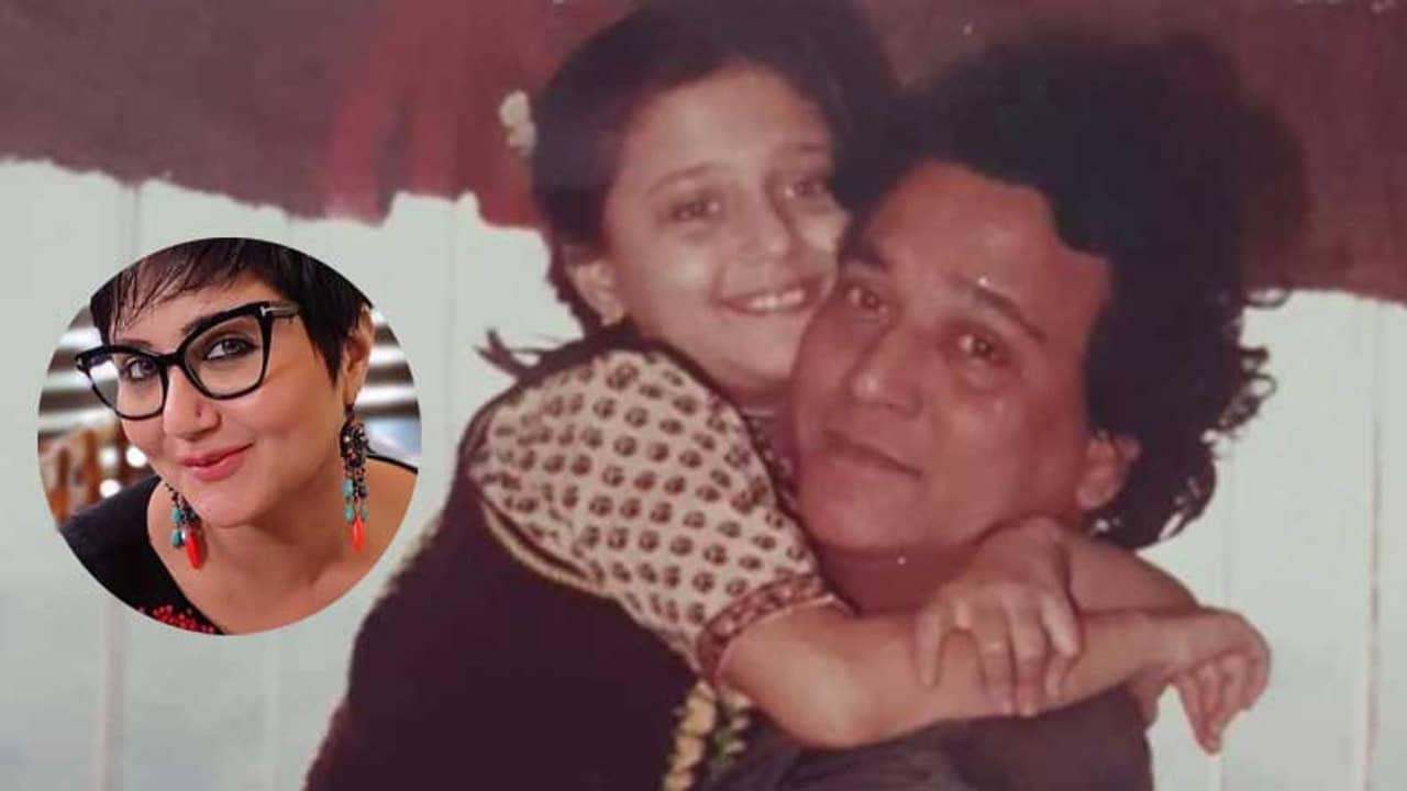 সন্তুর ছবি দেখে প্রশ্ন,‘এটা আপনার রিয়েল ফাদার?’ স্বস্তিকার উত্তর, ‘না রেন্ট করেছি’