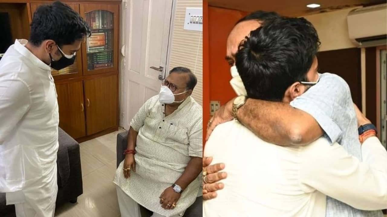 নতুন দায়িত্ব পেয়েই পার্থ ও সুব্রতর বাড়িতে অভিষেক, অভিবাদন নয়া সাধারণ সম্পাদককে