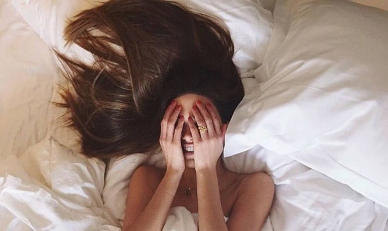 ত্বক ও চুলের যৌবন ফেরান রাতের বেলায়! রইল সঠিক পরিচর্চার কিছু টিপস