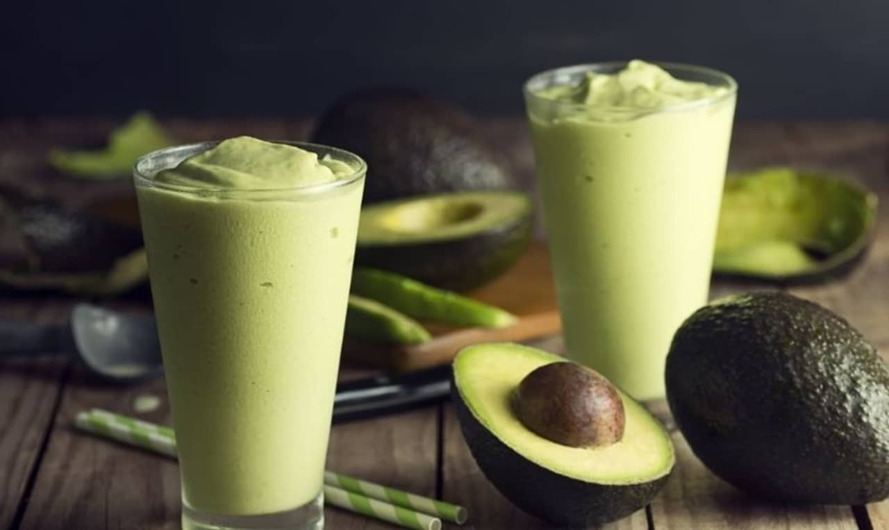 শরীরচর্চার পর খান অ্যাভোকাডো বানানা স্মুদি! খুব সহজ রেসিপিটি একঝলকে দেখে নিন