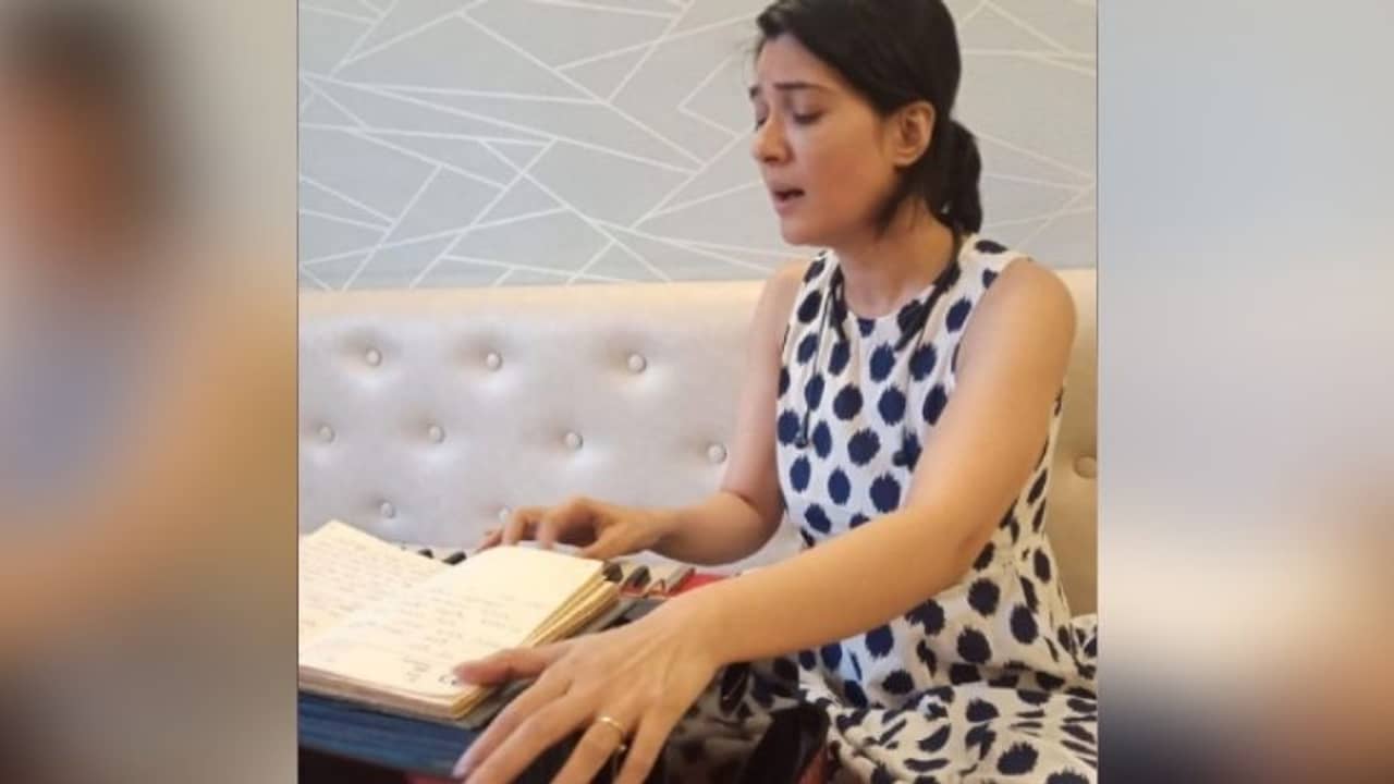 অর্পিতার কণ্ঠে শাস্ত্রীয় সঙ্গীত, সাক্ষাৎ গওহরজান, বলছেন আপ্লুত নেটিজেন