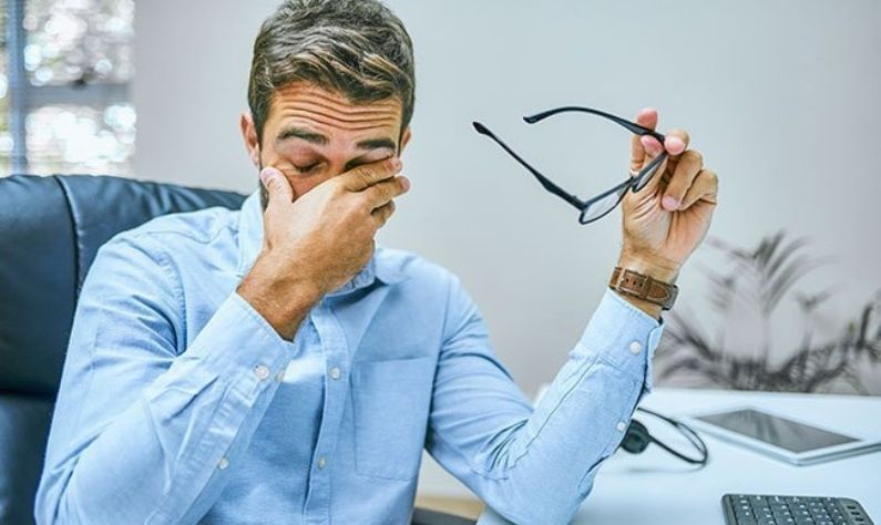 Headaches: কাজের চাপ বাড়লেই মাথাধরা শুরু হয়? এইসব ঘরোয়া উপায় মেনে চললে মিলবে চটপট মুক্তি!