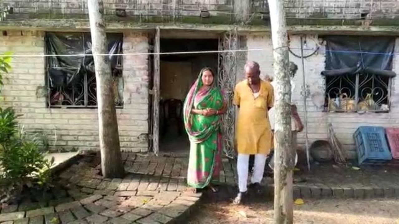 গ্রামের রাস্তা নিয়ে বিতণ্ডা, বছরভর সামাজিক বয়কটের শিকার ডেবরার ৭ পরিবার!