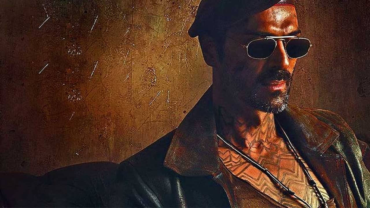 কঙ্গনার সঙ্গে অভিনয়! একেবারে নতুন লুকে নিজেকে বদলে ফেললেন অর্জুন রামপাল