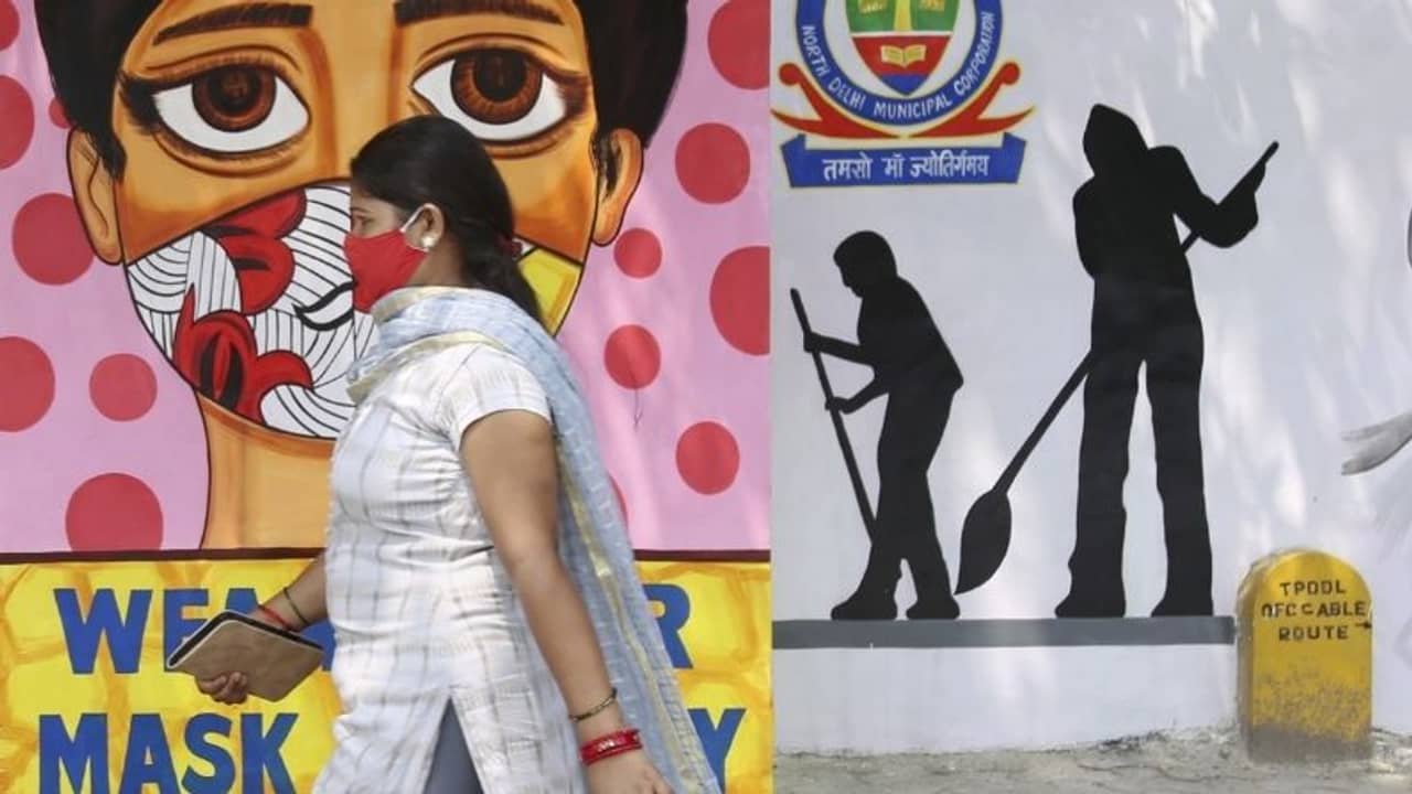 সময়ের আগেই আছড়ে পড়তে পারে তৃতীয় ঢেউ, সাধারণের অসচেতনাকেই ফের দুষলেন বিশেষজ্ঞরা