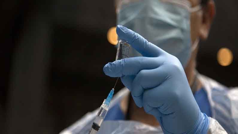 Covid Vaccine: হোয়াটসঅ্যাপের মাধ্যমে টিকাকরণ সংক্রান্ত যাবতীয় তথ্য পাবেন জিও ইউজাররা