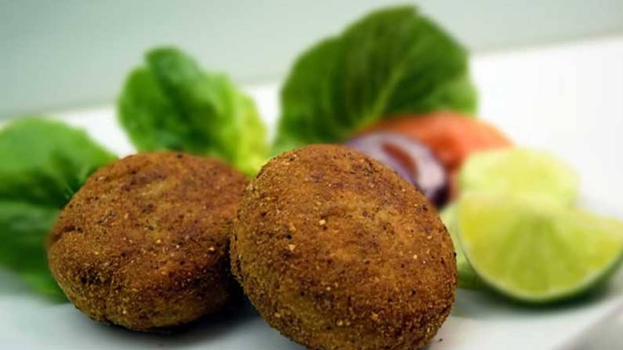 কম সময়ে কীভাবে তৈরি করবেন মাছের চপ?