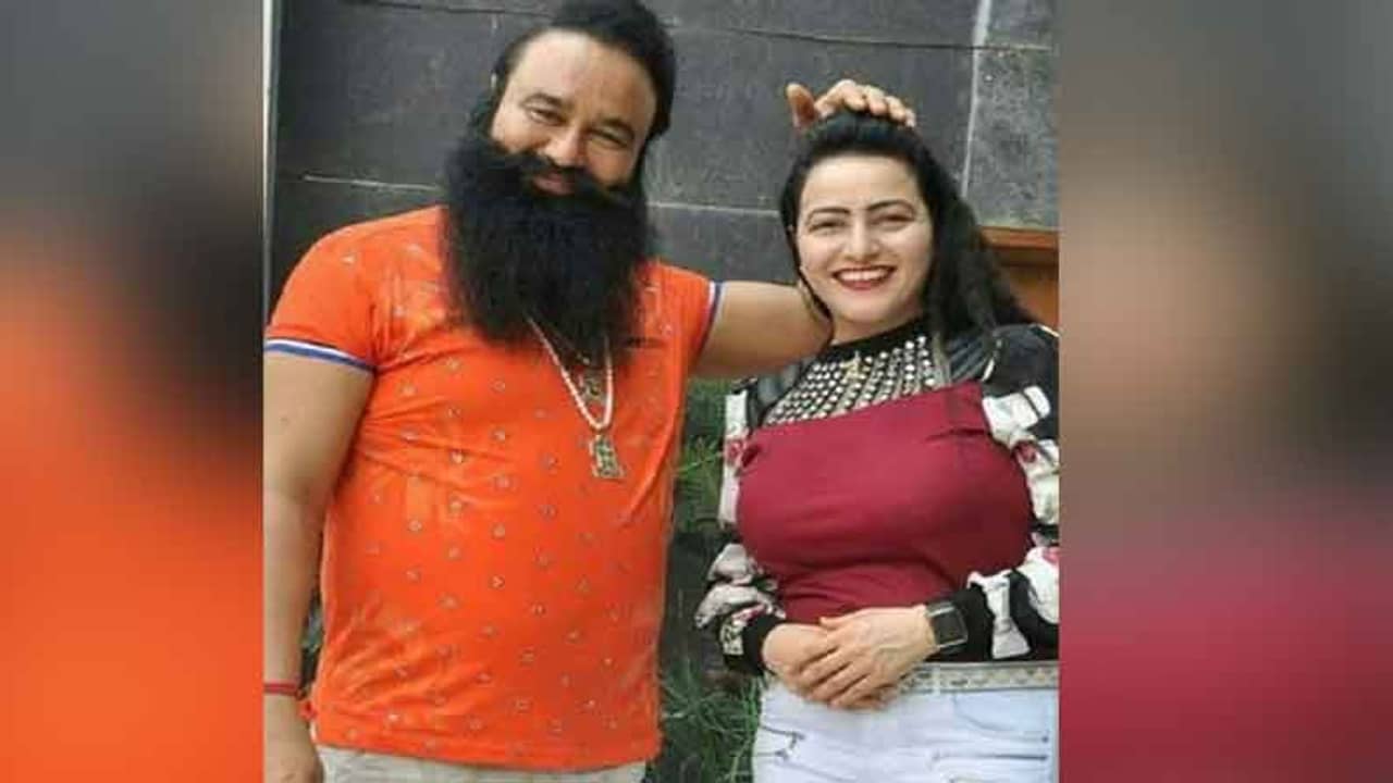 করোনা পজিটিভ রাম রহিম, শুনেই হাসপাতালে ছুটলেন পাপা কি পরি হানিপ্রীত