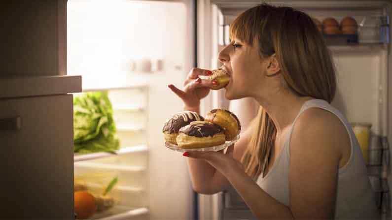 Hunger vs Craving: সত্যিই খিদে পেয়েছে নাকি খাবারের প্রতি আকৃষ্ট হচ্ছেন, বুঝবেন কীভাবে? Hunger vs Craving: সত্যিই খিদে পেয়েছে নাকি খাবারের প্রতি আকৃষ্ট হচ্ছেন, বুঝবেন কীভাবে?