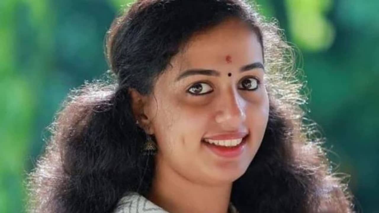 ভুরি ভুরি সোনা, জমি-গাড়িতেও সন্তুষ্ট নয় স্বামী! পণের দাবিতে হার মানল মেডিকেল পড়ুয়া, উদ্ধার ঝুলন্ত দেহ