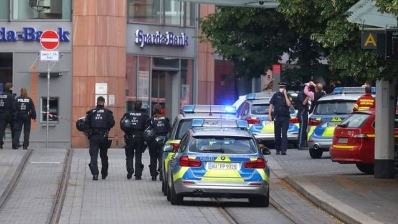 Knife Attack: ছুরি নিয়ে এলোপাথাড়ি কোপ, জোড়া আততায়ীর হামলায় ৩ ব্যক্তির মৃত্যু জার্মানিতে