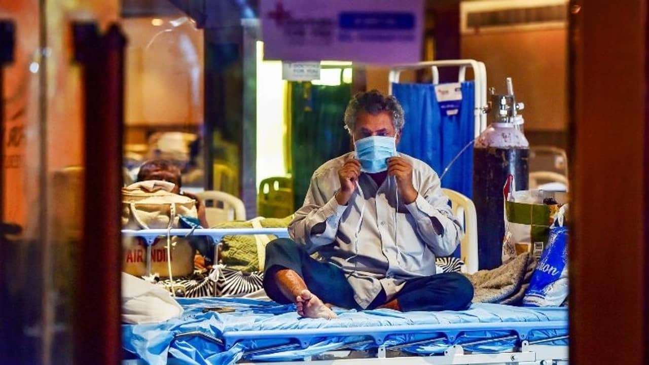 টিবিতে আক্রান্ত হওয়ার সম্ভাবনাও বাড়াতে পারে করোনা সংক্রমণ, উদ্বেগের কথা জানাল স্বাস্থ্যমন্ত্রক