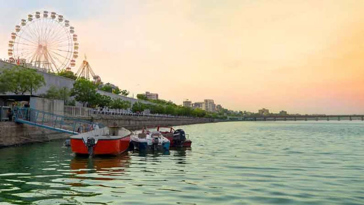 সবরমতীর জলে মিলল কোভিড-১৯! চাঞ্চল্যকর সমীক্ষা রিপোর্ট আইআইটি গবেষকদের হাতে