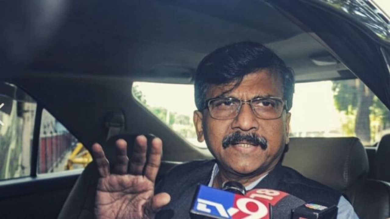 নির্বাচনের ৩ বছর আগেই একলা চলোর সুর কংগ্রেস নেতার মুখে, পাল্টা জবাব শিবসেনার