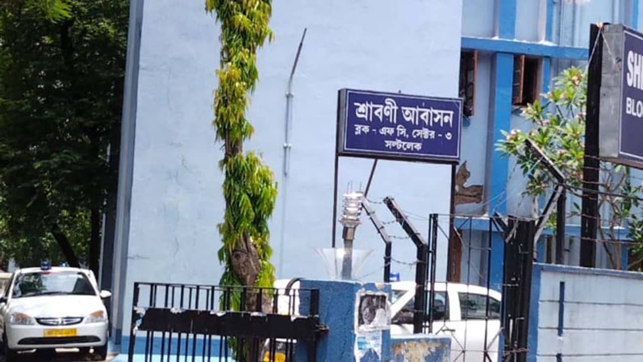 শুভেন্দুকে ঘর ছাড়ার নোটিস দিতে চলেছে রাজ্য সরকার