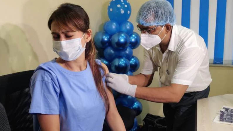 Fake Vaccine: কী দিয়ে তৈরি হয়েছিল 'টিকা'? দেবাঞ্জনের অফিস থেকে উদ্ধার ভ্যাকসিন ভায়াল নাইসেডে পাঠানোর সিদ্ধান্ত