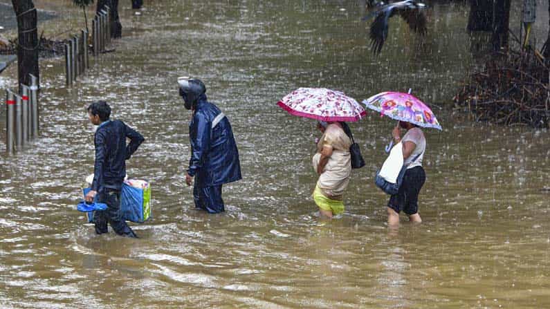 Weather: ক্ষতে নুনের ছিটে দিতে ফের আসছে 'ঘূর্ণাবত', কোন কোন জেলার বিপদ জেনে নিন Weather: ক্ষতে নুনের ছিটে দিতে ফের আসছে 'ঘূর্ণাবত', কোন কোন জেলার বিপদ জেনে নিন