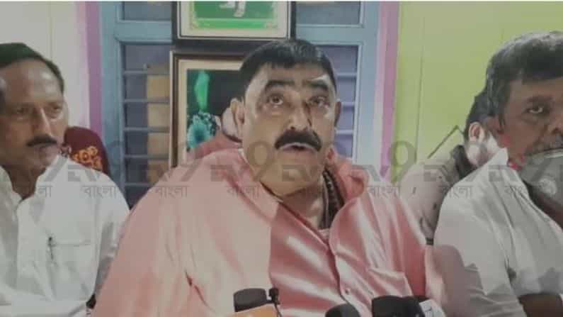 'কালকের মধ্যে বলে দেব খুনি কে', চ্যালেঞ্জ কেষ্টর 'কালকের মধ্যে বলে দেব খুনি কে', চ্যালেঞ্জ কেষ্টর