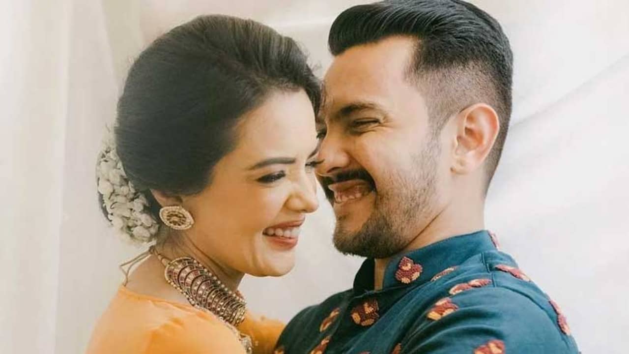 প্রথম সন্তানের অপেক্ষায় আদিত্য-শ্বেতা? সত্যি প্রকাশ করলেন নিজেই